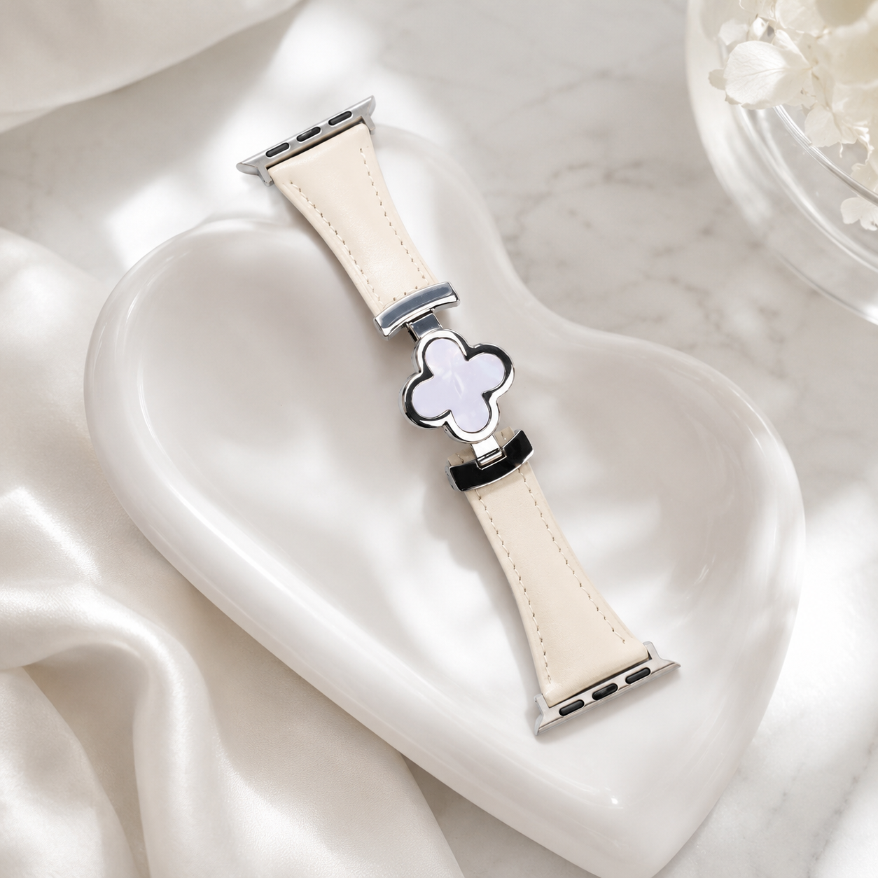 רצועת עור פרח הזהב ל־ Apple Watch